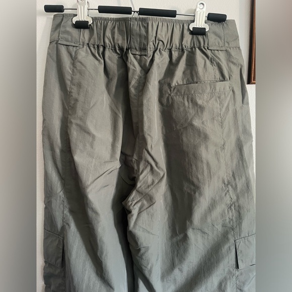 YOUNGLA brand new CARGO (L) eucalyptus color - Picture 4 of 15